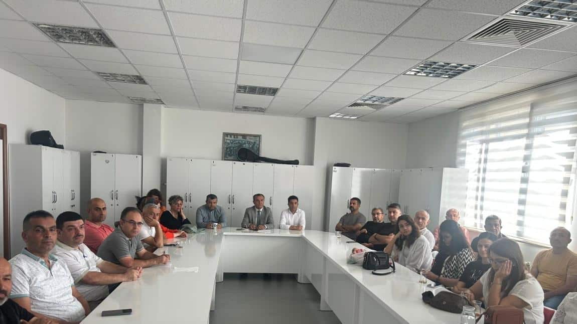 T.C. Millî Eğitim Bakanı Sayın Yusuf Tekin'in Çevrimici Toplantısı